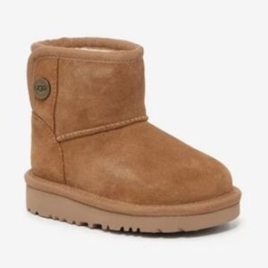 UGG Chestnut Bootie